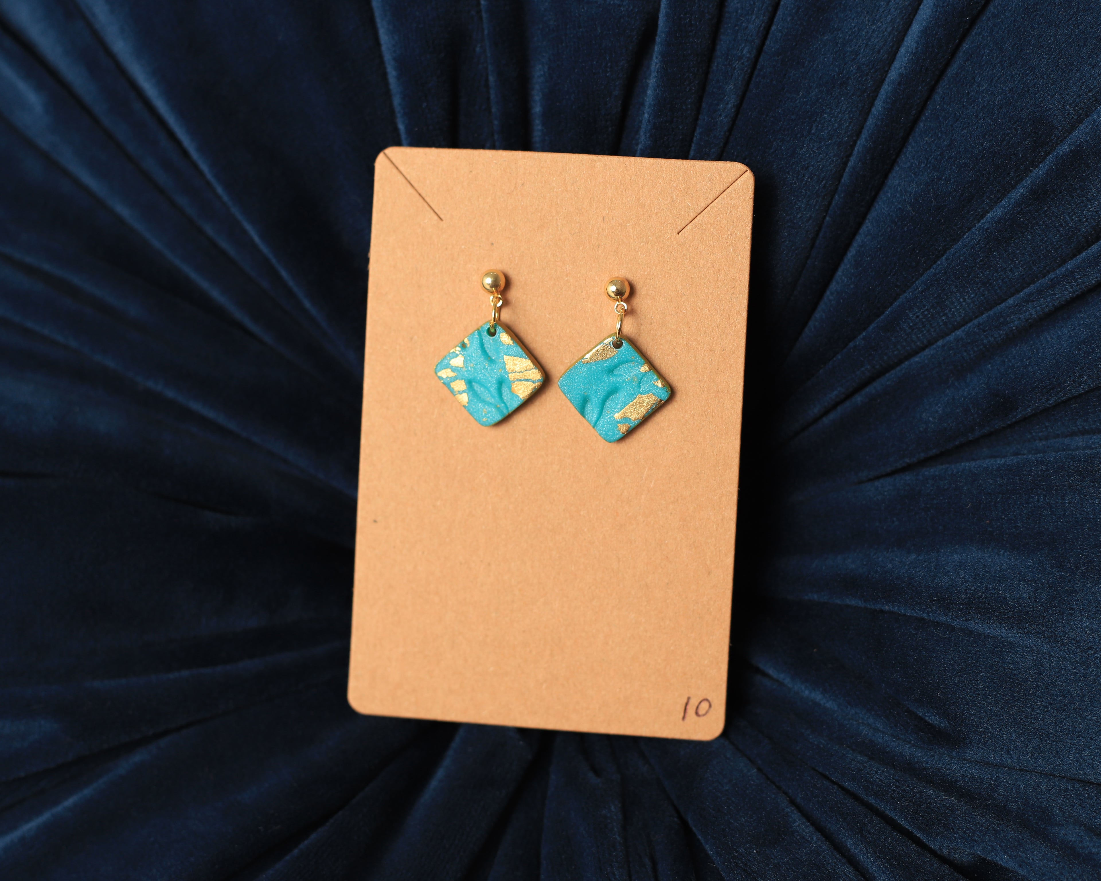 The Quinn in Blue floral with Gold Leaf